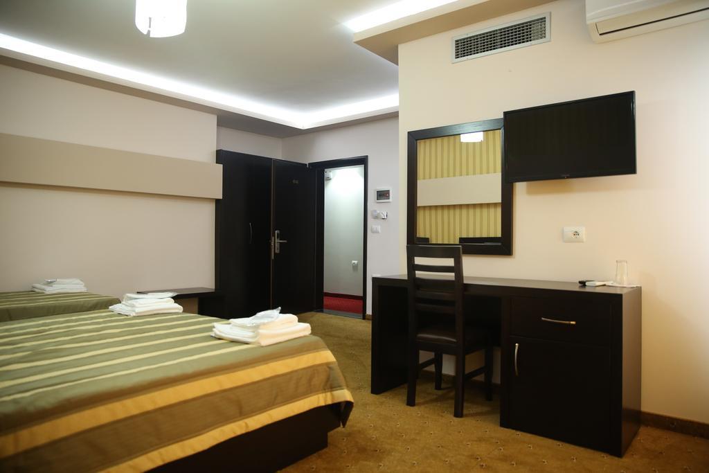 Hotel Pogradeci Δωμάτιο φωτογραφία