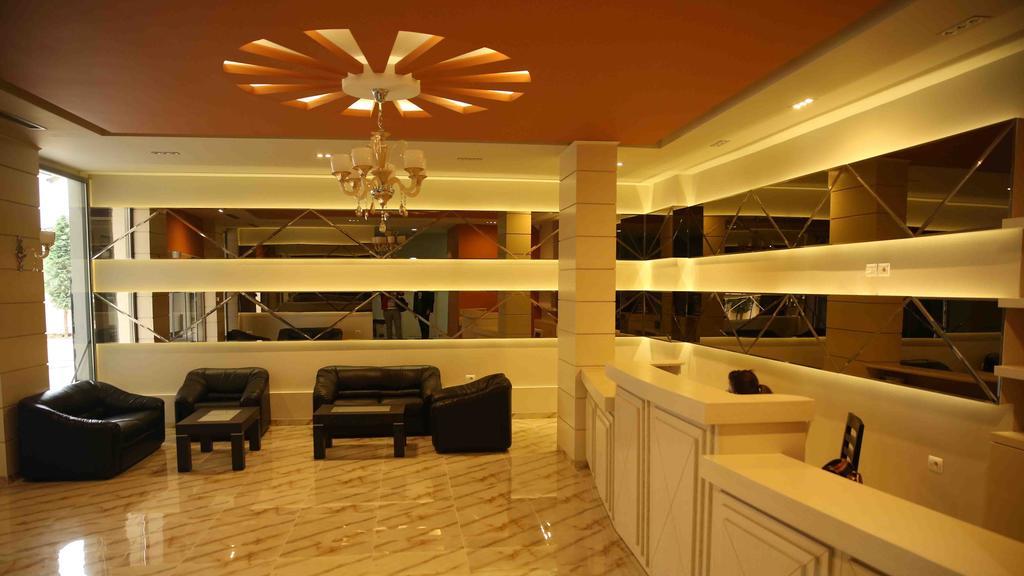 Hotel Pogradeci Εξωτερικό φωτογραφία